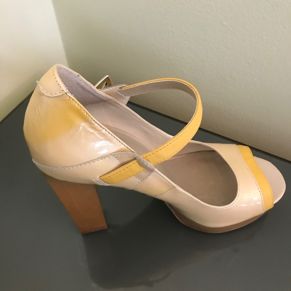 Colin Stuart Platform Heels - Picture 3 of 8